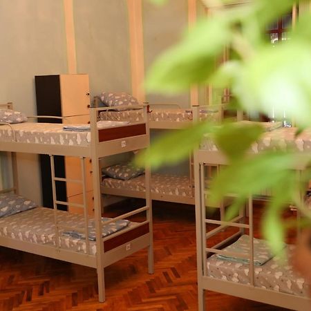 Flora Hostel Baku Zewnętrze zdjęcie
