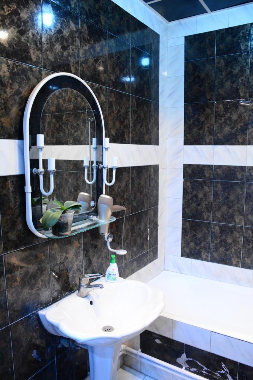 Flora Hostel Baku Zewnętrze zdjęcie