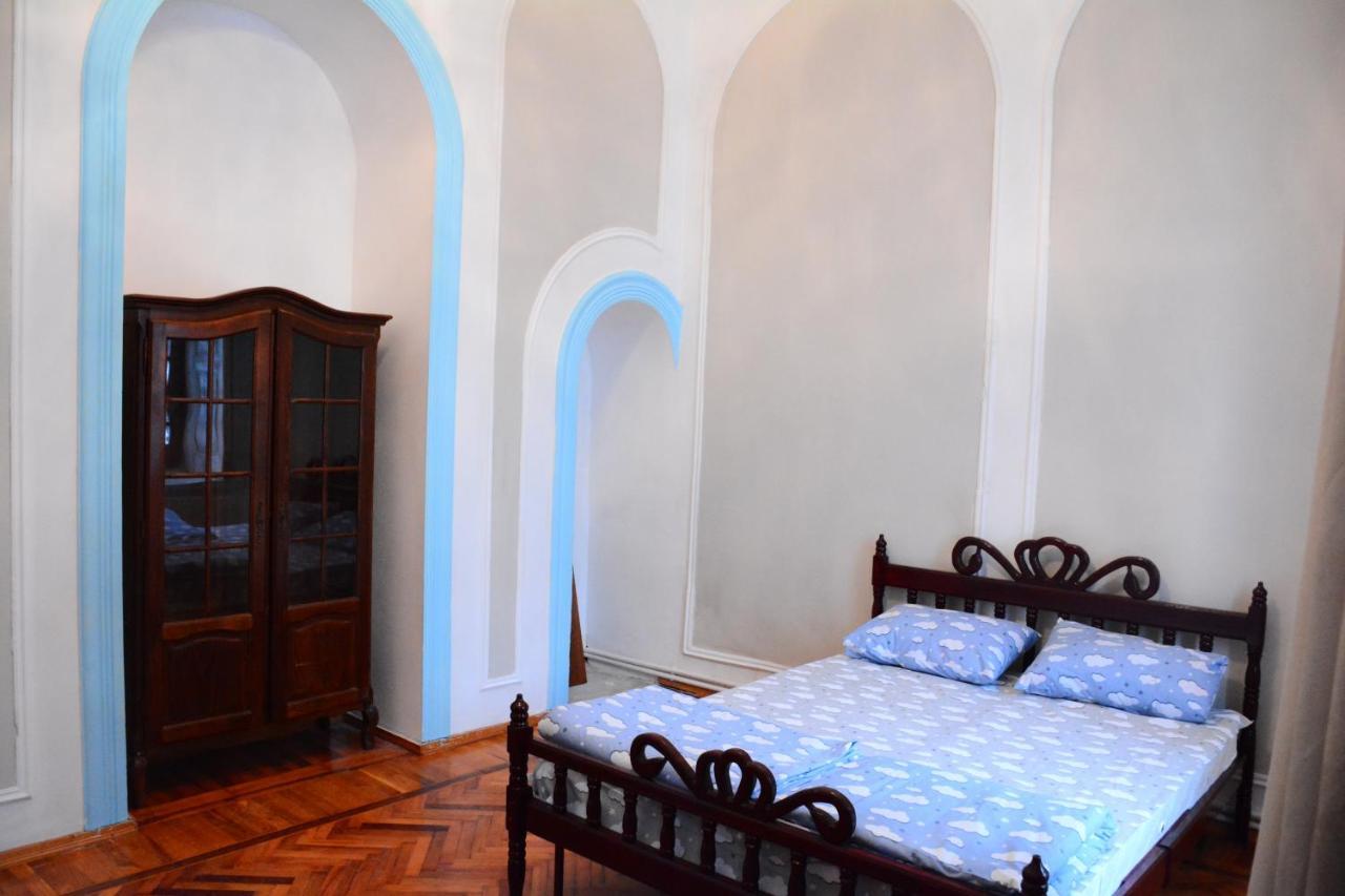 Flora Hostel Baku Zewnętrze zdjęcie