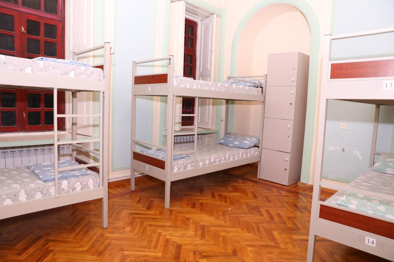 Flora Hostel Baku Zewnętrze zdjęcie